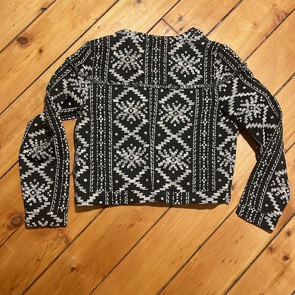 Aztec Print Jacket - Picture 3 of 3